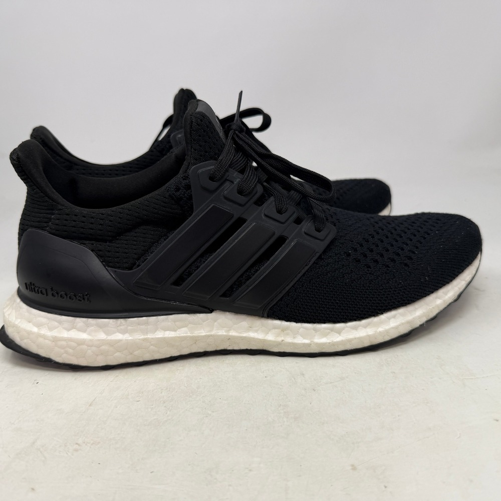 Adidas Running Shoes Mens 8.5 Ultraboost 1.0 Core Black HQ4201 EUC